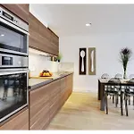 Apartments Paris Centre - At Home Hotel